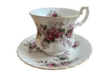 Royal Albert LAVENDER ROSE Coffee/Tea Cup Vintage English (Bone China)