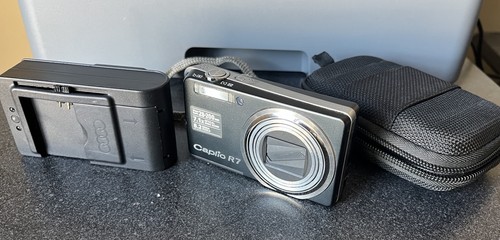 Ricoh caplio 2mp compact - r7,