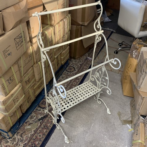 Freestanding towel rack metal - freestanding,