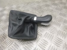 2018 MERCEDES BENZ A CLASS 6 SPEED GEAR KNOB AND GAITOR A1763641610