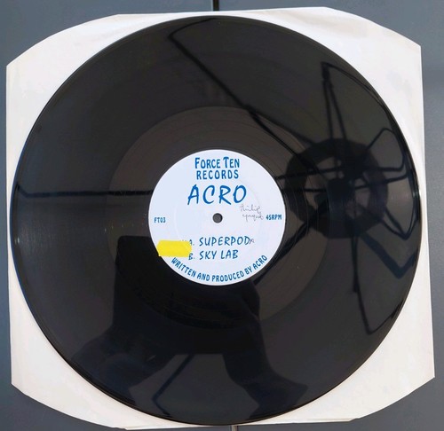 Acro super pod - acro, sky