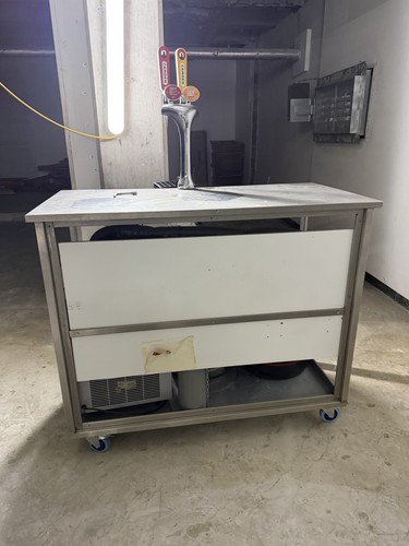 Mobile beer dispense bar twin - mobile,