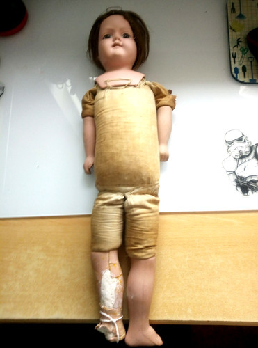 Vintage doll brown hair - vintage, doll.