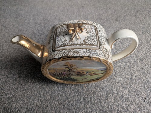 Sadler hunting scene teapot - sadler,
