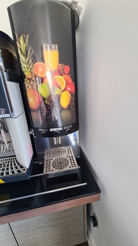 Queen water and juice