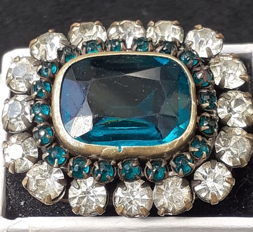 Victorian paste brooch - paste,