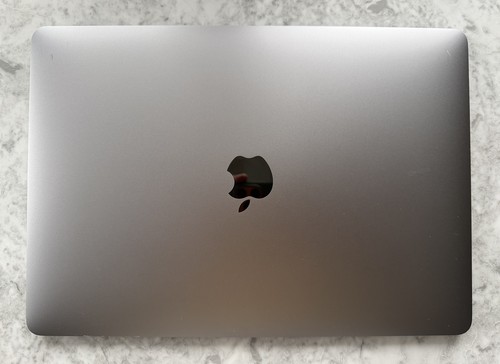Macbook air core - 13”,