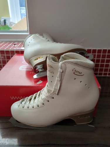 Edea chorus figure ice skates - chorus,
