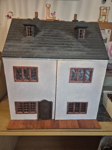 Victorian dolls house