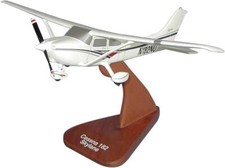 Cessna 182 Skylane Desk