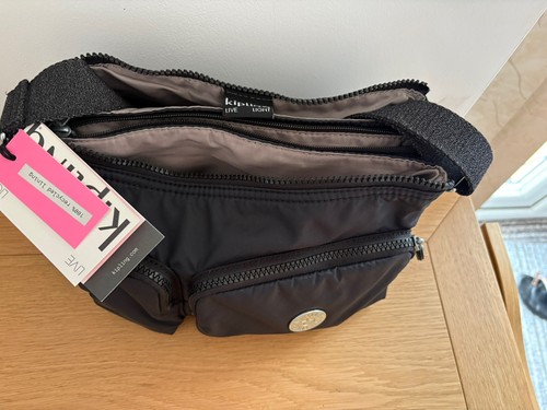 Kipling black ameera - kipling, ‘ameera'