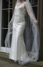Jenny Packham Eden wedding dress 10 pre loved with original garment bag.
