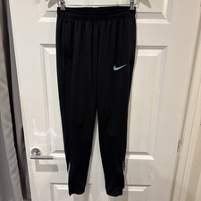 Nike Men’s Black Slim Fit