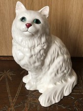 Vintage Royal Doulton Persian cat ceramic figurine, Made in England, No.1867