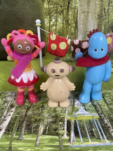 The night garden figures - in,