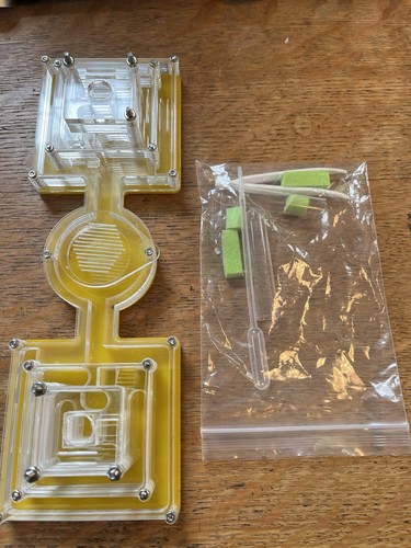 Acrylic ant farm - ant,