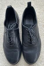 New ECCO Ladies black leather