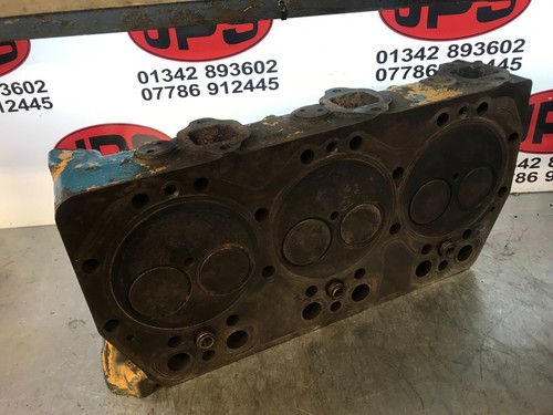 Cylinder head rolls royce - head,