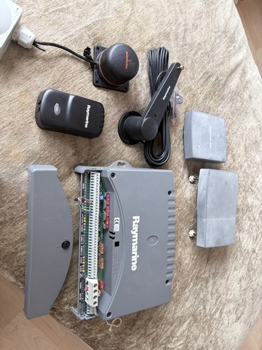 Raymarine autopilot bundle - raymarine,