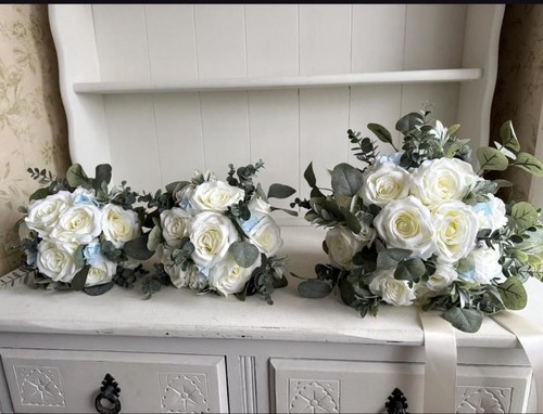 Wedding bridal party - , bouquets
