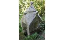 Hornby R7298 Village Pump OO