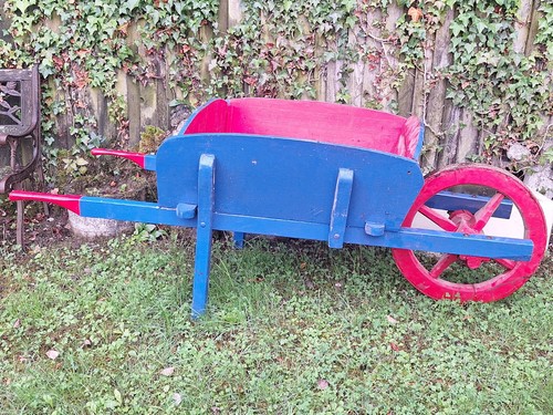 Quality antique painted - antique, garden