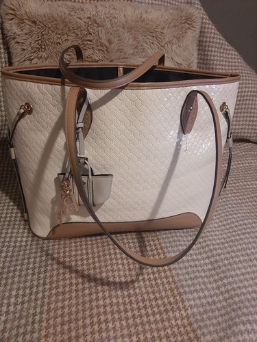 Large river island white - island,