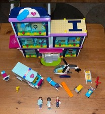 Lego Friends Hospital 41318