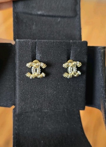 Chanel strass stud earrings - strass,