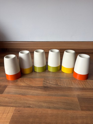 Tupperware egg cups and - tupperware, covers