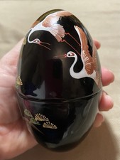 Vintage Lacquered Papier Mache Egg Jewellery Box (Approx 10cms)