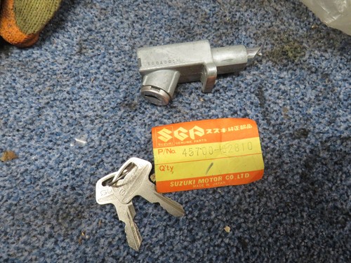 Suzuki cs50 seat lock - cs50, old