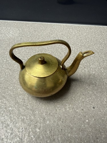 Antique brass kettle - kettle, with