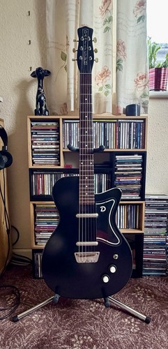 Danelectro reissue - u2,