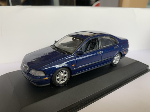 Minichamps volvo s40 - 1/43,