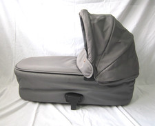 Mamas & Papas Carrycot Flip