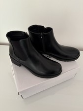 PrettyLittleThing Ladies Black