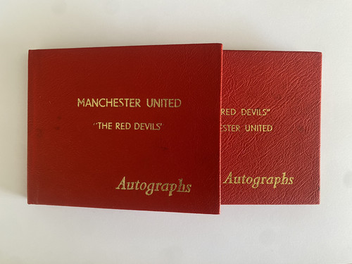Man united autograph - united, books