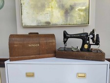 Vintage Singer Sewing Machine 99 - c1931 Hand Crank Model Case /Accessories READ