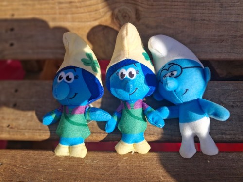 Smurf happy meal toys - smurf,