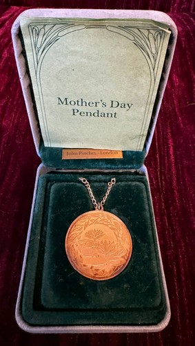 John pinches gold on silver - pinches:,