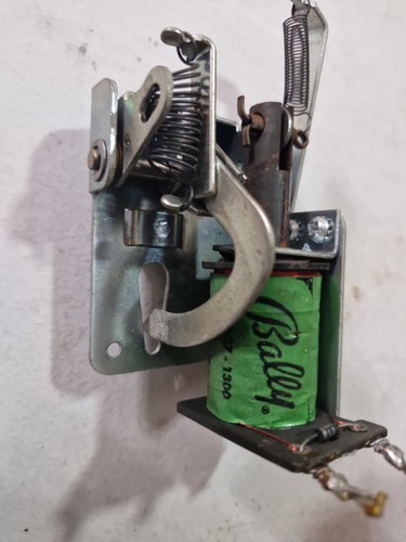 Bally pinball machine used - ,