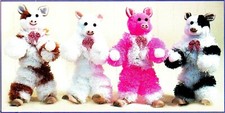 Yarn Pig, 2 Legged, 3-String