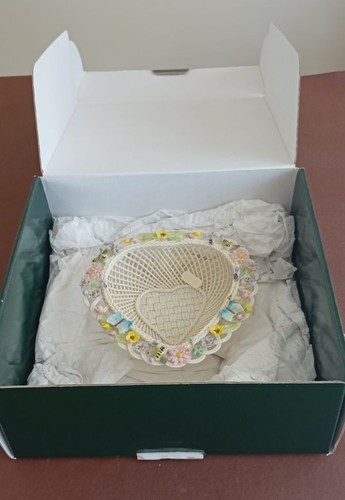2012 belleek love - love, nature