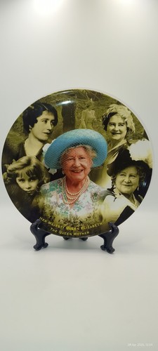 Coalport danbury mint queen - danbury,