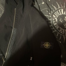 MENS STONEISLAND SOFT SHELL R. size large