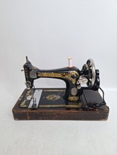 Singer 28K - Hand Crank Sewing Machine - Wooden Case 1920 Decemeber 1st