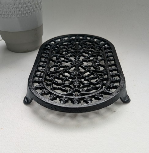 Vintage black cast iron - iron, trivet