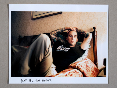 Travis barker tom delonge - tom,