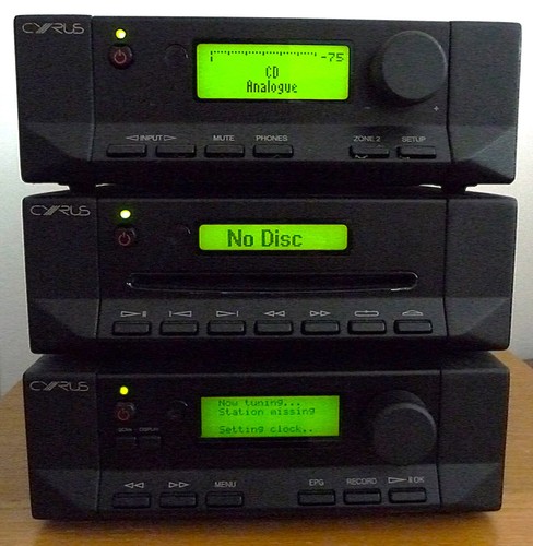 Cyrus amplifier player and - cd,